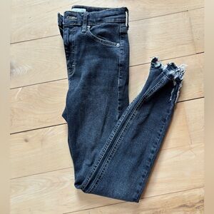 Topshop High rise Black Skinny Jeans-Fits more like 24/25